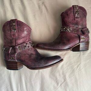 Frye Deborah Short Studded boot